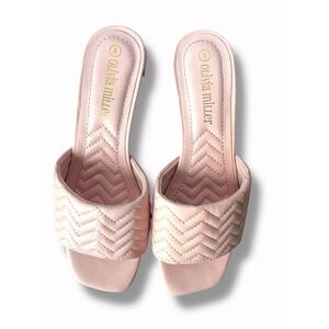 Olivia Miller Women's Fashion Sandal Pink Quilted Leather Wide Strap Size 8 NEW